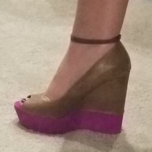 Jessica Simpson size 9.5 Wedges NWOB
